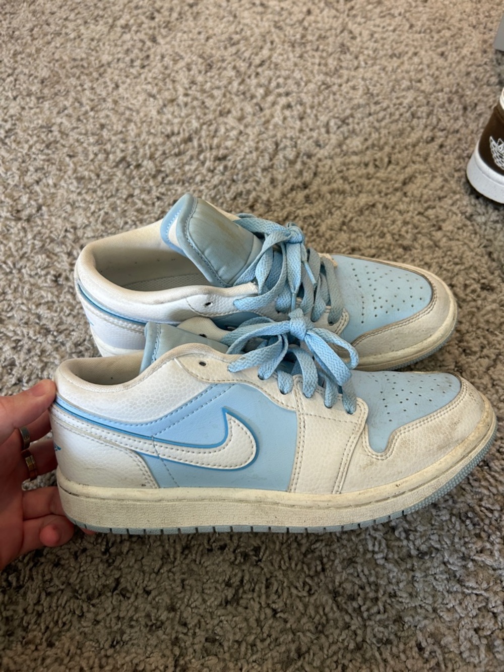 Nike Kids Low-Top Sneakers in Light Blue and White